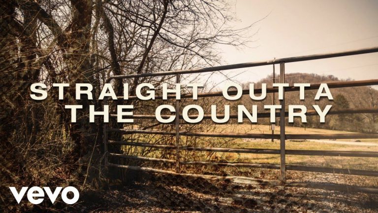 Justin Moore – Straight Outta The Country (Lyric Video)